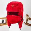 Cappello ushanka monocolore antivento con mascherina e distintivo a stella rossa. - Stella rossa a cinque punte