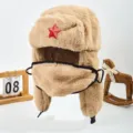 Cappello ushanka caldo monocolore con distintivo stella rossa e maschera antivento. - Stella rossa cachi a cinque punte