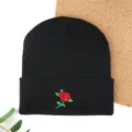 Black knitted beanie hat with red rose embroidery, warm winter solid color casual hat for daily. - Cooling Cap with Rose Embroidery - Black