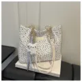 Blumen Schultertasche Damen Herbst neuer Shopper grosse Kapazitat Achseltasche Pendeln - Weiß mit Anhänger