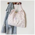 Floral quilted tote bag for women, casual shoulder bag with large capacity design. - Light Pink