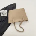 Bolso de hombro casual de cuero PU para mujer monocolor bolso shopper minimalista - Caqui Sin Colgante