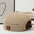 Beigefarbene Kord Docker Cap für Damen und Herren, retro japanischer Stil Streetwear Mütze. - Beige