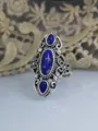Anello stile vittoriano vintage in argento 925 con lapislazzuli e dettagli traforati. - Taglia 7 / Lapislazzulo