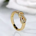 Taglia 6 / Oro Zircone Bianco