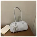 Elegante bolso de hombro de charol azul claro para mujer con colgante de perlas y lazo de encaje. - Azul (Con Colgante)
