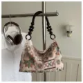 Stilvolle bestickte Umhängetasche mit Holzperlen Griff, modische Damen Achsel Tasche. - Rosa