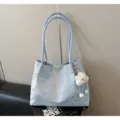Γαλάζια τσάντα shopper από καμβά με μοτίβο αστέρων και χαριτωμένο κρεμαστό σύννεφο. - Με Μενταγιόν / Μπλε