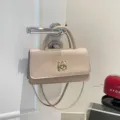 Elegante borsa a tracolla in pelle PU beige con chic chiusura floreale dorata per donne quotidiane - Kaki