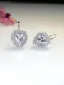 Orecchini a cuore in zircone con gancio francese, eleganti pendenti in rame da donna. - Cuore Bianco