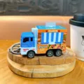 Alloy food truck keychain, creative blue and orange pizza car toy pendant for student gift. - Pizza Food Truck Keychain
