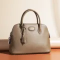 Élégant sac à main d'épaule en cuir véritable pour femme, grand sac fourre-tout chic. - Kaki