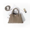 Premium leather tote bag for women, stylish garden handbag with shoulder strap for daily commuting. - 20cm / Khaki