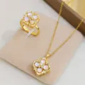 Set collana e anello placcato oro alla moda con opale rosa e zirconi cubici scintillanti. - Fiore Rosa