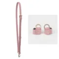 Roze lederen tasband en ombouw gesp set voor mini handtassen DIY accessoires. - Verstelbare Doornsesp + 1 Paar Gespen / Bloemblad Roze
