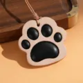 Pendentif de voiture patte de chat en cuir et charmant bijou de sac couleur noire. - Noir