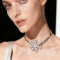 Elegante Strass Schneeflocke Choker Halskette, minimalistische Silber Schlüsselbeinkette. - Schneeflocken-Halsband / Gold