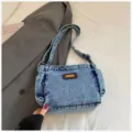 Casual μπλε τσάντα ώμου από denim, κομψή τσάντα χιαστί από τζιν για γυναίκες καθημερινά. - Πλυμένο Ανοιχτό Μπλε (Χωρίς Μενταγιόν)