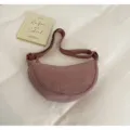 Borsa a tracolla a mezzaluna in nylon casual da donna, borsa dumpling versatile. - Viola