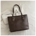 Vintage τσάντα tote μεγάλης χωρητικότητας για γυναίκες, κομψή δερμάτινη τσάντα ώμου. - Χωρίς μενταγιόν / Καφέ