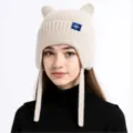 Damen süße Bärenohr Strickmütze dicker warmer Winter Ohrenklappen Hut Outdoor winddichte Kappe - Gebrochenes Weiß