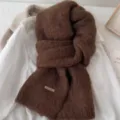 Bruine pluche gebreide sjaal zachte warme winter nekwarmer stijlvolle casual dames accessoire - koffiekleur