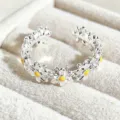 Silver daisy flower open ring with yellow enamel, sweet style stackable jewelry detail. - Daisy Chain Style (JZ0193A)