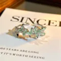Minzgrüner Emaillierter Schmetterling Zirkon Offener Ring Detail, Nischen Design. - Blatt Schmetterling Stil (JZ2072A) / Einstellbar Offen