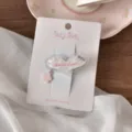 Graziosa molletta per capelli a cuore in acrilico con motivo floreale e strass brillanti. - Anello Rosa Grande Cuore