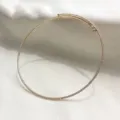 Goldfarbene Strass Choker Halskette Nahaufnahme, glitzerndes Kristall Kragen Detail fur Damen. - Minimalistischer Choker / Gold