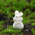 Lindo conejito de resina en miniatura, ideal para decoración de micropaisajes y manualidades. - N.º 4 holgazaneando