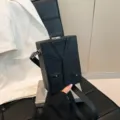 Sac bandoulière élégant pour femme en forme de cravate, sac à épaule noir au design unique. - Noir