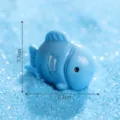 Blauer Harz Fisch Miniatur Figur, 1.7x2.2cm DIY Mikro Landschaft Garten Dekor. - Kleiner Fisch
