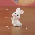 Süße Harz Kaninchen Figur Mini Tier Ornament für Tischdeko und DIY Landschaftsbau. - Stil 3 - Schiebender Hase