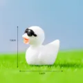 Ornement de canard blanc en résine miniature avec lunettes de soleil, joli décor de bureau. - N° 8 Blanc