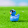 Mini figurine de canard en résine bleue avec lunettes de soleil micro paysage 1.6cm - N° 11 Bleu foncé