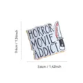 Broche de esmalte metálico para fans de películas de terror con cuchillo sangriento. - Amantes del terror