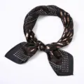 Eleganter schwarzer Seiden-Quadratschal mit Leopardenmuster für Damen, schickes Halstuch. - 70x70cm / Schwarz