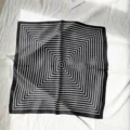 Schwarz-weiß gestreiftes Seidenquadrattuch, klassisches geometrisches Muster Halstuch für Damen. - 53x53cm / Schwarz Gestreift