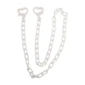 Dettaglio catena in acrilico bianco con chiusura a cuore per uso quotidiano e accessori - Bianco