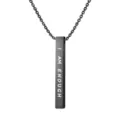 Collana con ciondolo a barra verticale in acciaio al titanio nero inciso I am enough - Stile Inciso I Am Enough / Nero
