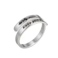 Anello avvolgente regolabile in acciaio inossidabile con motivo floreale e frase motivazionale. - Keep Going (Argento)