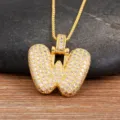 Collier pendentif lettre W gonflée plaquée or 18K avec des pierres de zircone scintillantes. - Lettre W