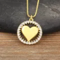 Επιχρυσωμένο κολιέ μενταγιόν καρδιάς με ζιργκόν, κομψό και αστραφτερό κόσμημα για γυναίκες. - Στυλ Καρδιάς με Φωτοστέφανο Ζιρκόνια (N1072)