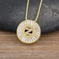 Collana con ciondolo a lettera Z rotonda in rame dorato con zirconi bianchi scintillanti. - Lettera Z