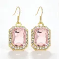 Orecchini pendenti rettangolari in cristallo rosa chiaro dorati con alone di strass - Oro + Rosa