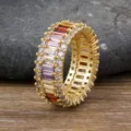Anillo eternity con circonitas baguette multicolore chapado en oro 18k mujer chic. - Talla 6 / Dorado