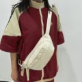Einfarbig Brusttasche vielseitige wasserdichte Nylon Umhängetasche Freizeitsport Gürteltasche Damen - Khaki