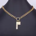 Collana con catena spessa placcata oro 18K con ciondolo strass MOM gioiello dolce e cool per donne - Collana Piastrina MOM e Cuore Sole (N583)
