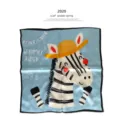 Seidentuch Detail mit süßem Zeichentrick Zebra Motiv und elegantem blauem Hintergrund für Damen. - Zebra-Druck Quadratischer Schal / 53x53cm / Blau